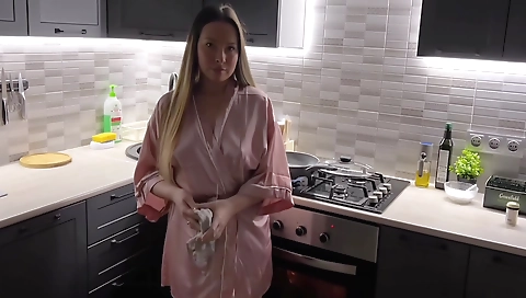 Busty indian chick shows her ass in her homemade porn