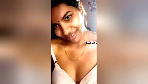 Today Exclusive- Cute Lankan Tamil Girl Showing Her Boobs And Pussy 3
