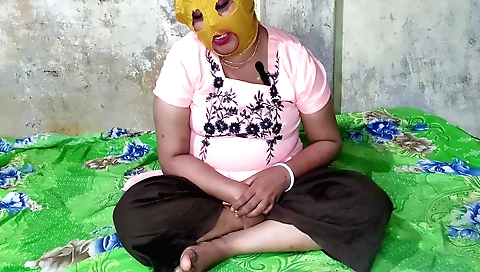 Amateur indian sex video with a beautiful girl sucking and fucking