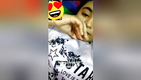 Indian girl shows us how much she likes to be alone on webcam