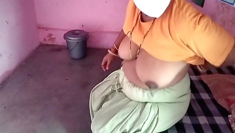 Brunette hottie gets banged in her mouth and pussy