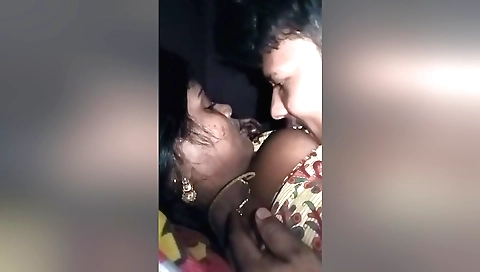 Indian mature brunette babe 3980769e996f5a975e82e4b8f6e1e8b6