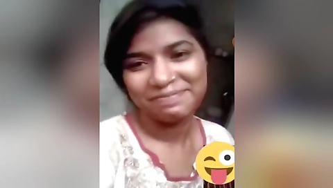 Brunette amateur video shows her 18+ tits and pussy