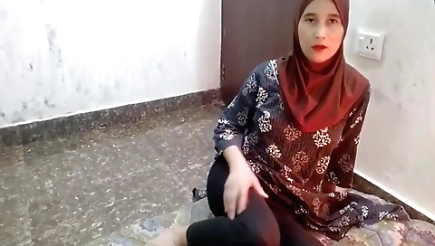 Indian amateur amateur fucking with her shaved body