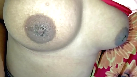 Indian stepsister shows her big boobs and a cute face