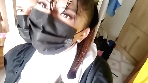 Indian brunette making me cum while she is masturbating