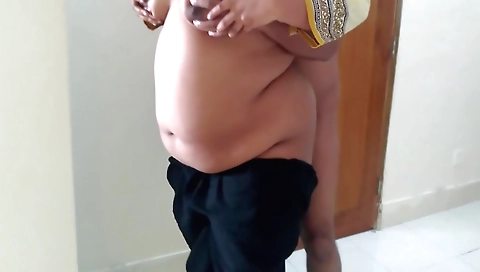 Busty babes in bbw amateur video with great curves