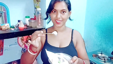 Hot homemade solo porn with a brunette with a nice face