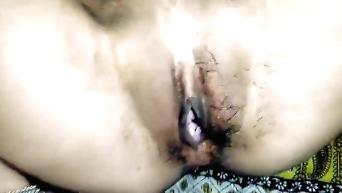 Indian amateur girl is teaching a guy how to be good