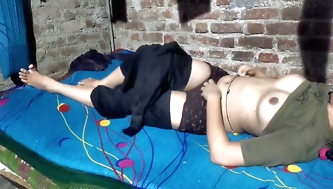 Solo female with a lovely face enjoys fucking her boyfriend's manhood