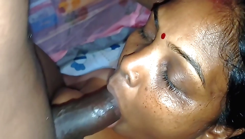 Busty indian slut in a hairy pussy in homemade video