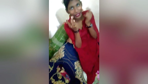 Indian girl has a round ass but her body is not the best