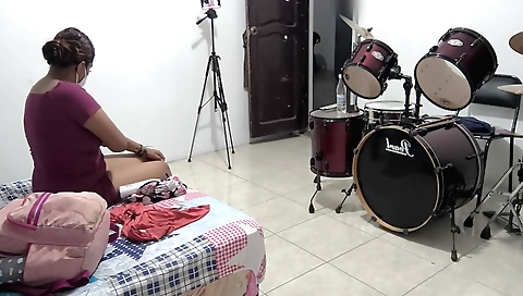 Amateurs stepsister with special lotion spreads legs