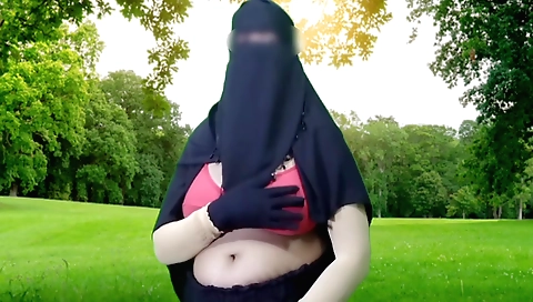 Muslim Housewife Wearing Hijab Blowjob - Bangla Housewife