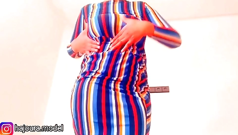 Indian busty babe showing boobs and big ass in solo video