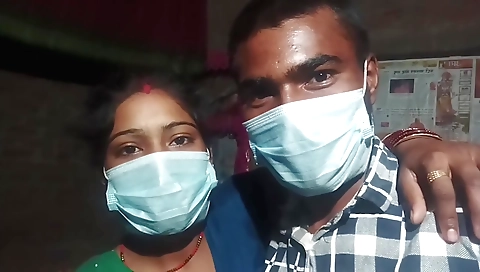 Indian bhabhi girl with small shaved pussy enjoys sex