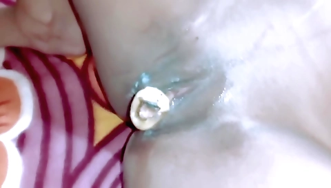 Solo girl wearing sexy blouse and skirt in a sexy 3d video