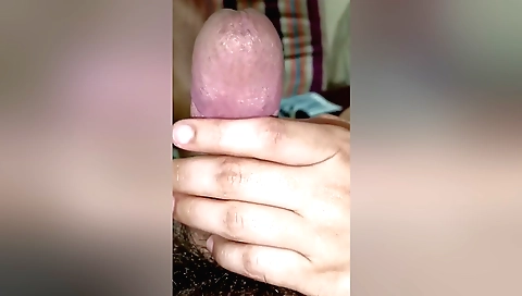 Indian woman with a nice round ass shows us her best blowjob ever