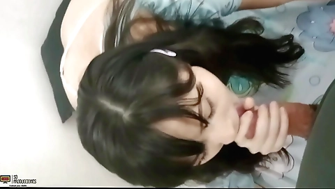 Indian hairy amateur babe gets her hairy pussy penetrated