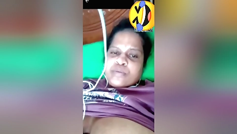 Today Exclusive- Horny Desi Milf Showing Her Boobs And Pussy 3