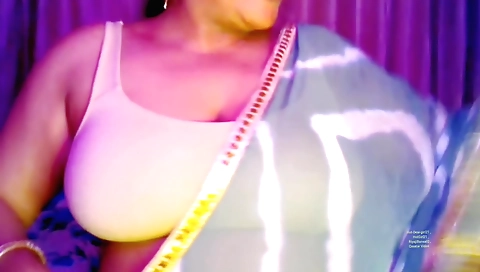 Indian slut with big boobs gives a blowjob to her neighbor