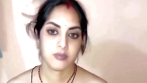 Indian brunette hottie is getting fucked in this vid