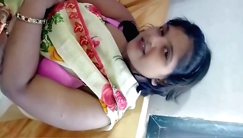 Indian porn video of a brunette with hairy pussy sucking a dick