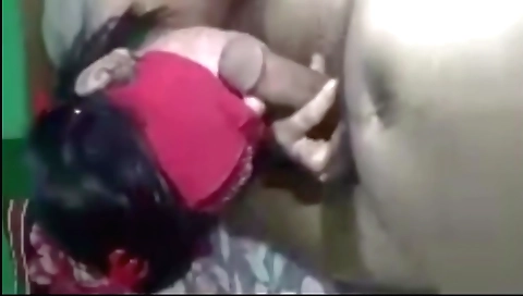 Indian beauty gets fucked in the bedroom and makes herself happy