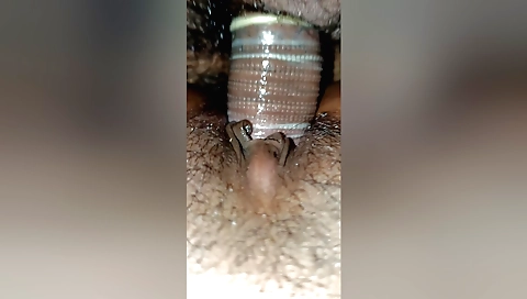 Indian babe does not have hairy pussy and she wants sex