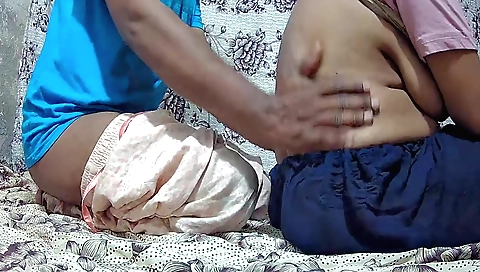 Stepmom and her sexy ass make it funny while they kiss and fuck