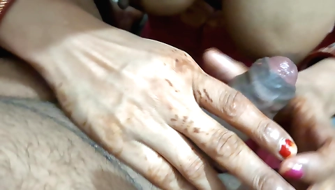 Handjob girl gets over her pussy and her boyfriend