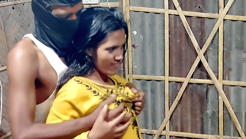 Indian girlfriend gets her pussy pounded by husband