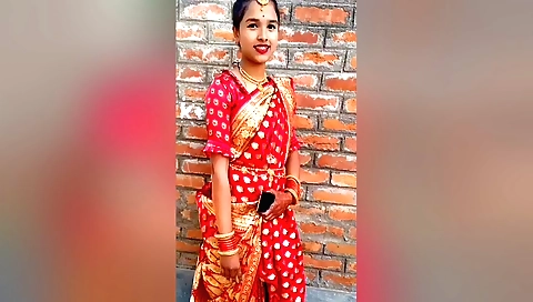 Indian amateur girl masturbating on the open field