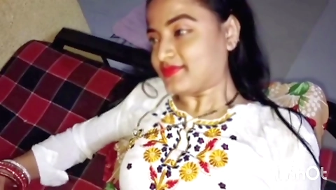 Bhabhi with a round body and a good sex drive in an outdoor sex