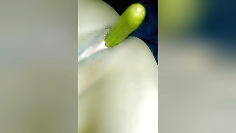 Amateur porn video showing a big ass and a big dick