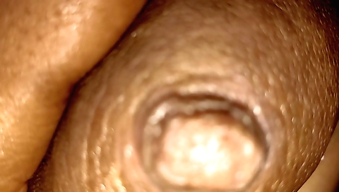 Indian amateur video shows desi teen with tits in bed