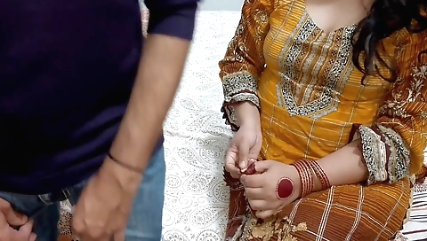 Indian amateur pornstar in sexy lingerie making out