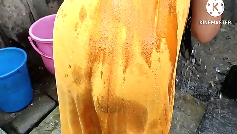 Indian amateur video shows a perfect body in bikini