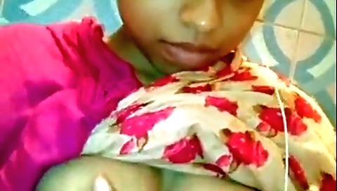 Indian babe naked video with her big tits on camera