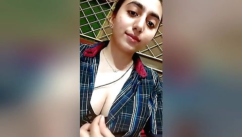 Nude brunette naked solo video with her lips and boobs