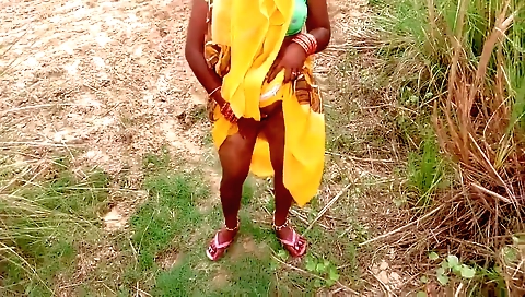 Radhika Bhabhi Ki Khet Me Chudai Indian Outdoor Sex In Hindi