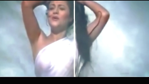 Indian teen beauty naked on the sofa in a solo sex scene