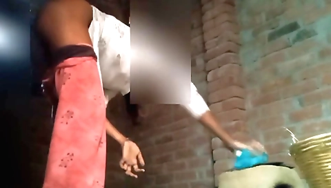 Indian chick eats roti with her ass open on the dining table