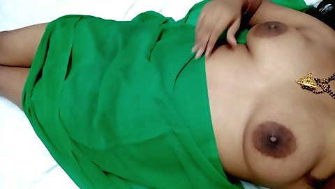 Hairy indian slut is fingering her pussy on webcams