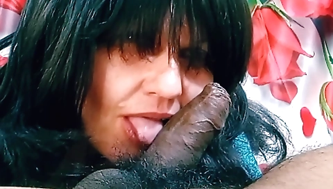 Indian brunette 18+ with an angelic face takes off a top