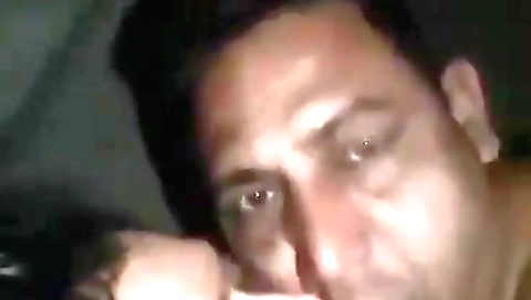 Chubby mature slut gets fucked from behind in amateur clip