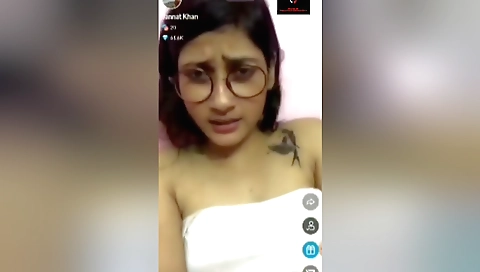 Cute babe with a tattooed ass shows off her sexy body